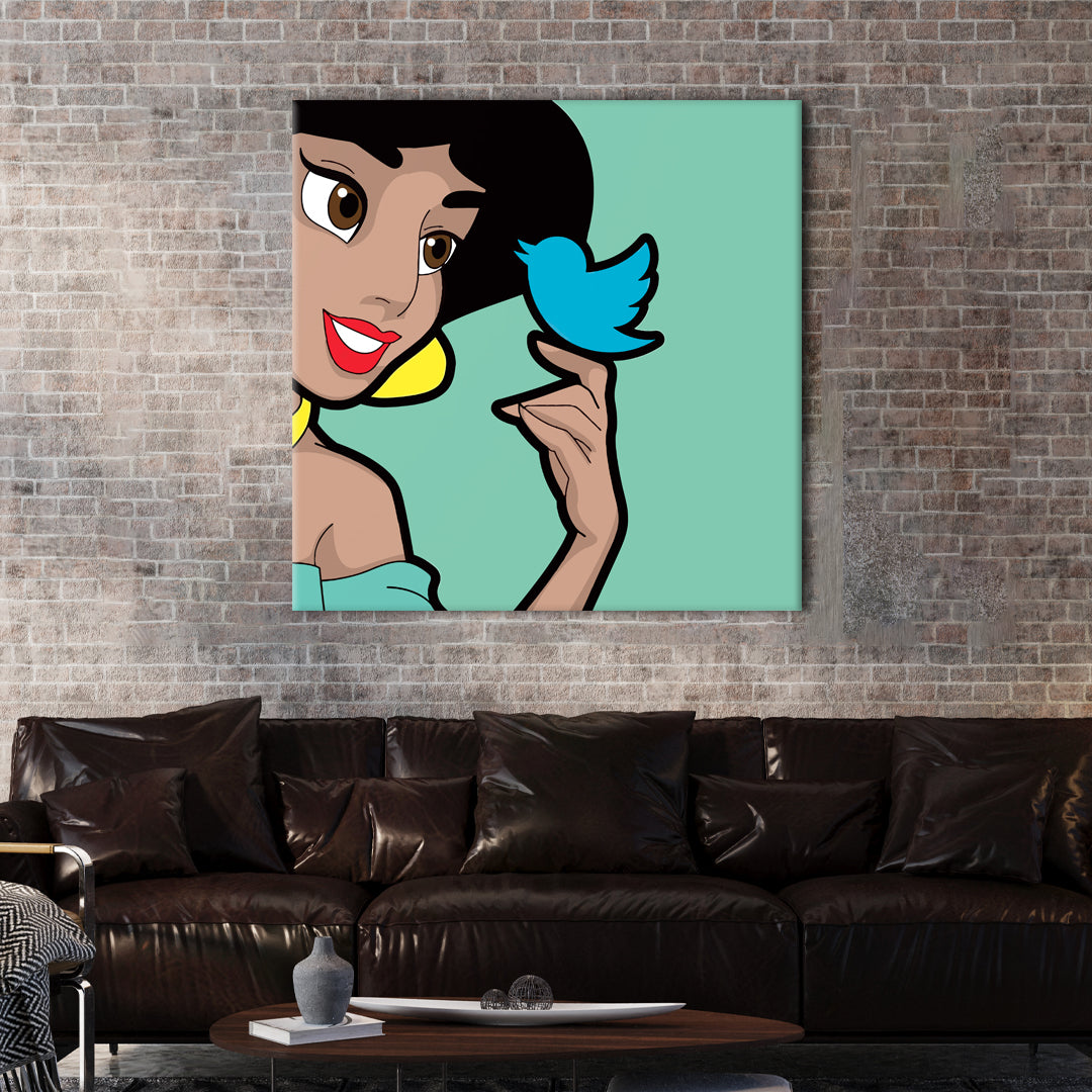 Jasmine Tweeting